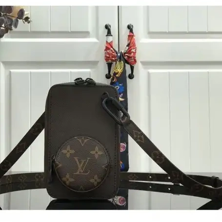 Brother Sam LV Bags 205FY0100 0728